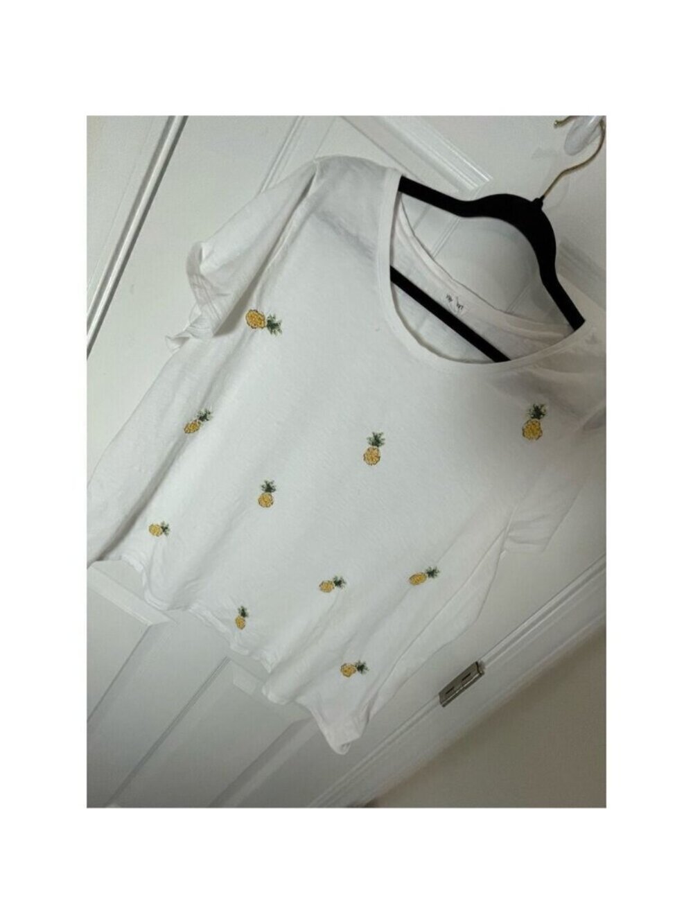 Westport women’s white pineapple tshirt 3X